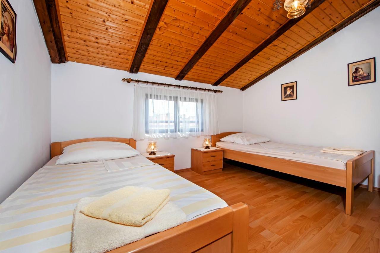 Mirela Rovinj