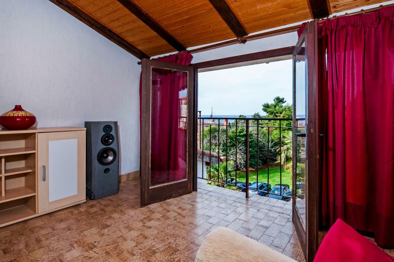 Mirela Apartman